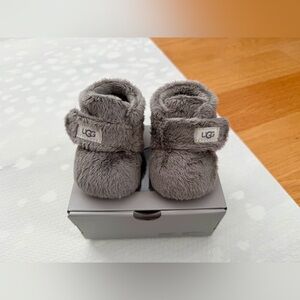 NWT! UGG Baby Bixbee - Size 0/1 (0-6 Months)